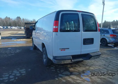 2022 Chevrolet Express Cargo Rwd 2500 Regular Wheelbase Wt z USA, uszkodzony, nr VIN 1GCWGAF76N1278080